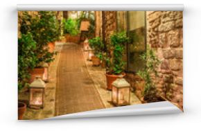 Fototapeta Pięknie udekorowana ulica w miasteczku w Włoszech, Umbria na wymiar