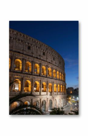Italy, Rome, Colosseum, Ancient amphitheatre at night