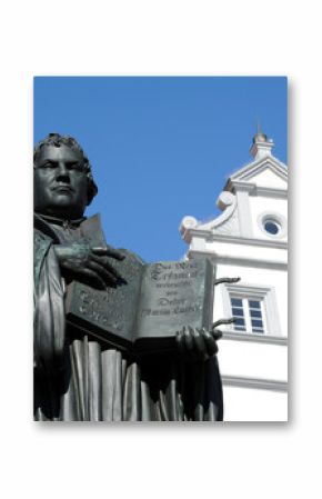 Lutherdenkmal vor dem Rathaus Wittenberg Detail