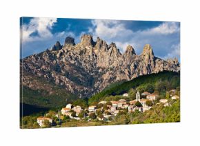 Aiguilles de Bavella, village de Zonza, Corse