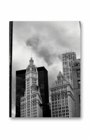 Building in black and white (chicago)