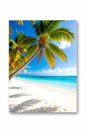 Traumstrand am Meer mit Palmen 