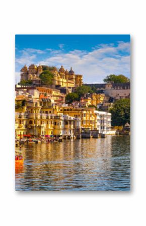 City Palace and Pichola lake in Udaipur, India