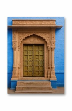 Gateway to a vibrant desert town
