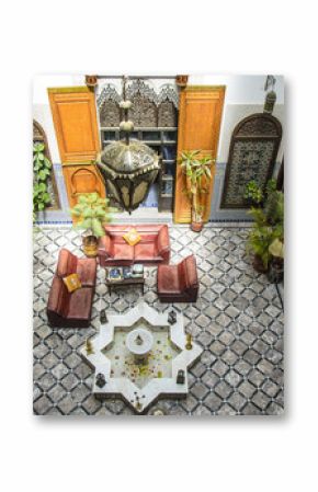 Innenhof eines alten Riads in Fes, Marokko