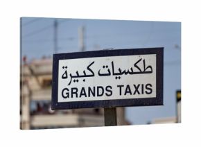Grands taxis. سيارات الأجرة الكبرى