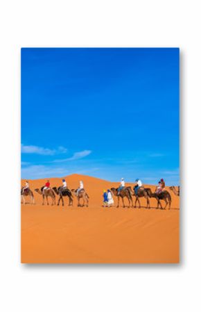 Karawane in den Dünen der Sahara bei Merzouga (Erg Chebbi)  Marokko