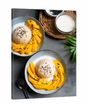 Mango Sticky Rice with coconut milk