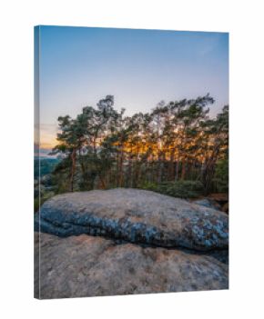 141 / 5,000."Devil's heads", rock sculptures created from sandstone Two huge demonic faces carved from natural stone in the village of Zelizy near the town of Melnik. Kokorinsko Machov region