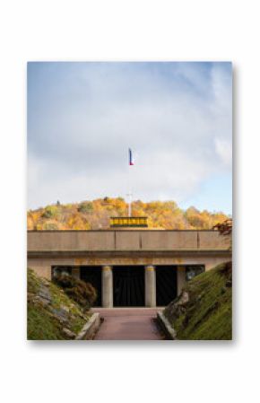 Monument National du Hartmannswillerkopf..Nécropole nationale du Silberloch-Hartmannswillerkopf - Wattwiller, Haut-Rhin, France (1 290 tombes)