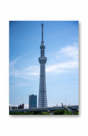 青空に映える東京スカイツリー