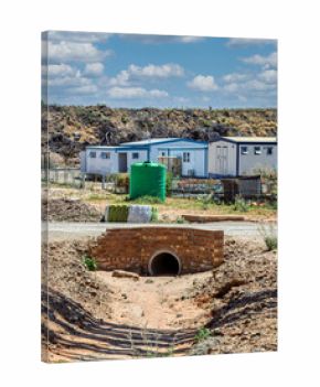 prefabricated buildings and drainage civil engineering , office space industrial container solutions in mine