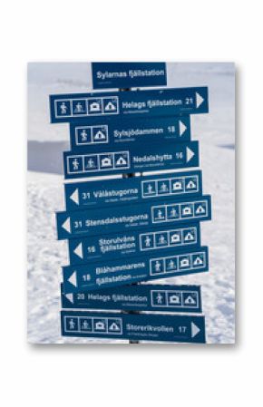 Direction signs to al the destinations from Sylarna fjällstation.