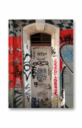 porte taggée