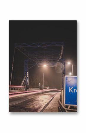 Most w Rybinie nocą