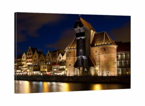 Gdańsk stare miasto nocą. Nad motławą