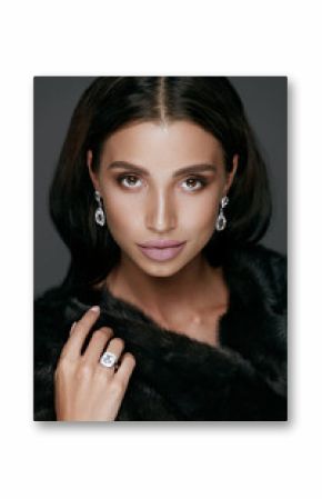 Beauty Makeup. Gorgeous Woman Face With Jewelry