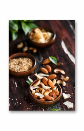 Amandes,Noix de Pécan, graines de Sésame, et Lamelles de Noix de Coco