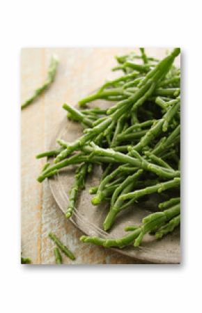 preparing fresh samphire