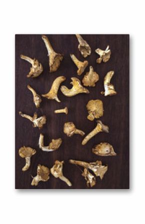 Erntedankfest  rohe Pfifferlinge auf Holz  Studioaufnahme von oben