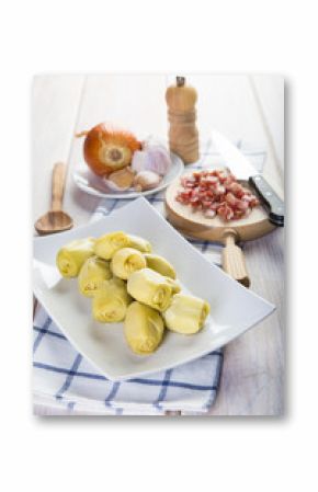 Ingredientes para cocinar  corazones de alcachofas salteados con jamón