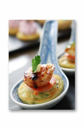scallop canapes on spoon