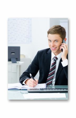 junger geschäftsmann am telefon