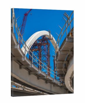 Construccion  del Signature Bridge en Miami