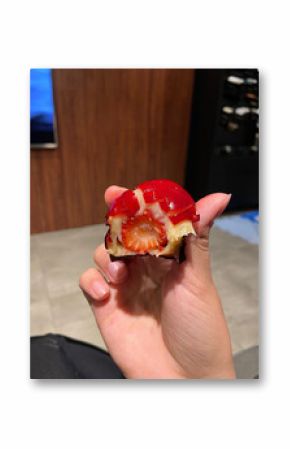 Famous Strawberry Milk Trend Viral sweet that was a success based on strawberries, sweet made with milk and crystallized sugar syrup.