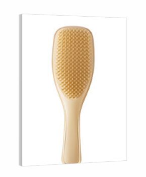 Golden hairbrush with transparent background for beauty and haircare projects