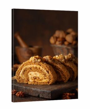 Walnut and buttercream roll: a traditional Oriental pastry.