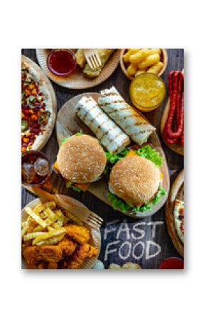 Foods enhancing the risk of cancer. Junk food
