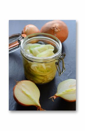 Honey and onion syrup for strengthening immunity.