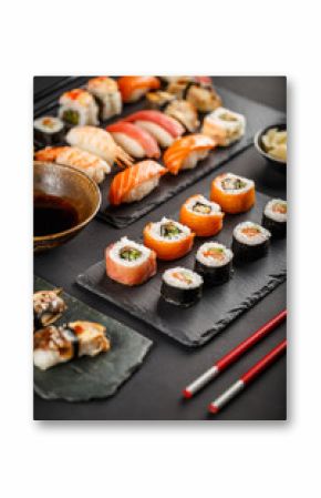Sushi set rolls