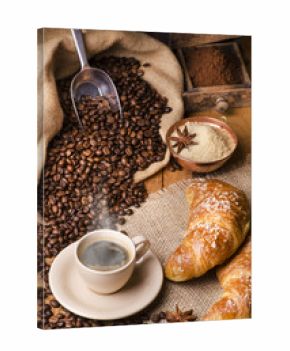 tazzina di caffè con cornetto still life