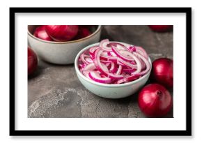 Shallot onion on the kitchen table. onion slice. onion rings. Fresh red Onion. Natural, fresh, vegetarian food. Agricultural products. Healthy eating. Vegetables. Farmer's market.