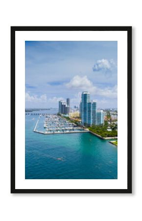 Aerial phto Miami Beach Marina and yachts 100mp