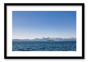 Ofoftjord vor Narvik in Norwegen mit Blick zu den Lofoten