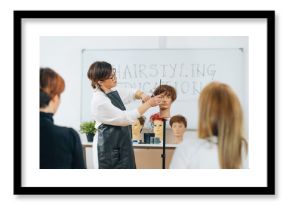 Hairstyling Education - Course for Hairdressers, Mannequin Head