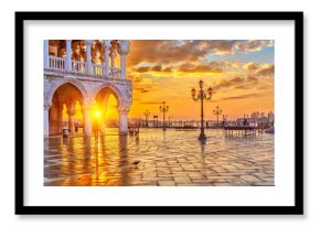 Wschód słońca w Wenecji
