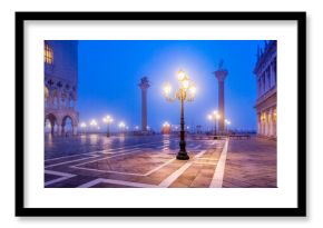 Markusplatz in Venedig bei Nacht
