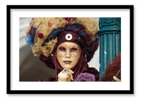 Carnaval de Venise portrait masque bordeaux