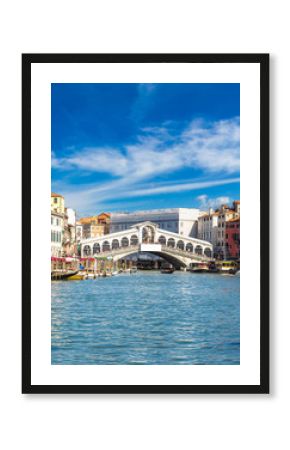 Gondola at the Rialto bridge in Venice