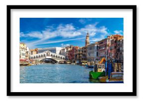 Gondola at the Rialto bridge in Venice