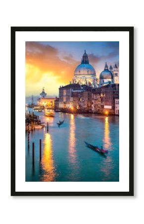 Sonnenuntergang über dem Canal Grande in Venedig, Italien