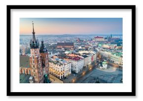 Wschód słońca Rynek Główny w Krakowie. Sunrise over the Main Square in Cracow.