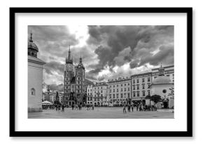 Krakau – Gewitterwolken über der Marienkirche