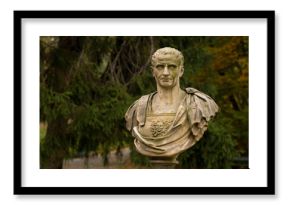 Caesar statue in Warsaw park