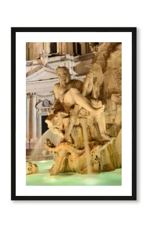 Piękna fontanna Neptuna nocą na Piazza Navona, Rzym, Włochy