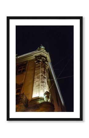 Lwów nocą starówka 